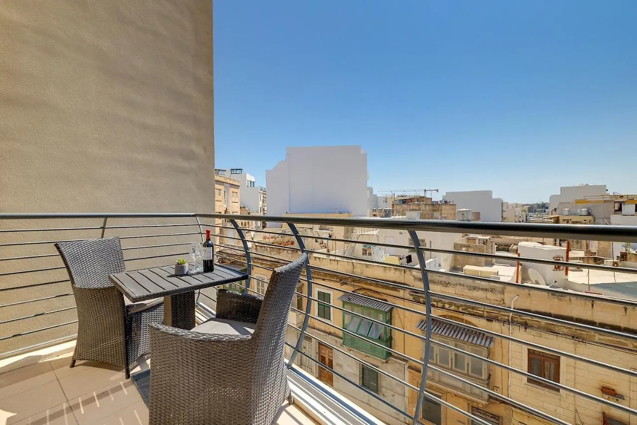 Luxury Apartment With Balcony, Central Area Gzira Malta