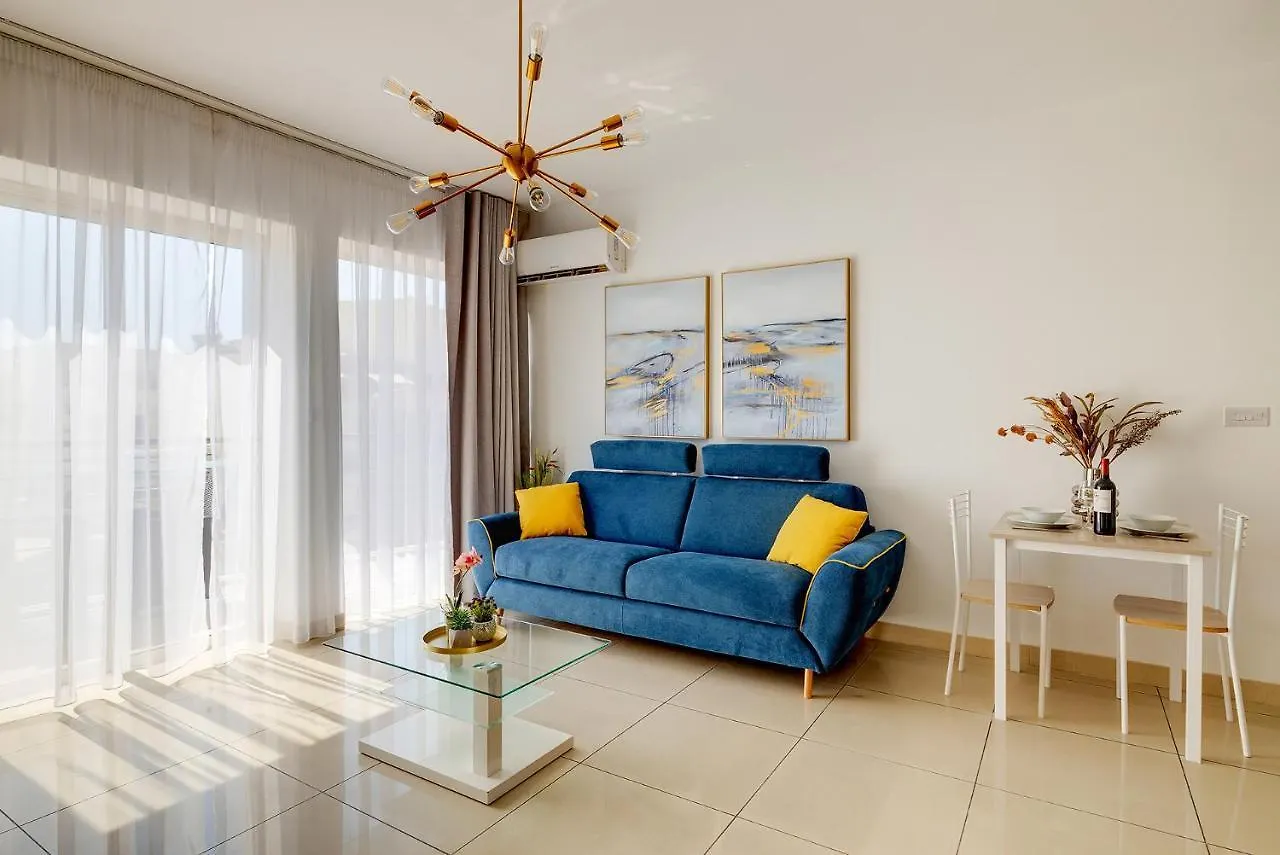 Luxury Apartment With Balcony, Central Area Gzira 0*,  Malta