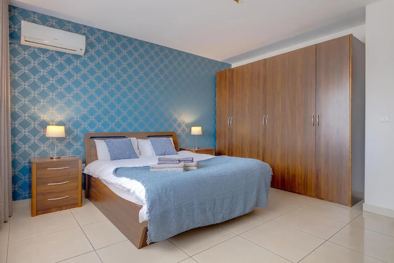 Luxury Apartment With Balcony, Central Area Gzira Malta