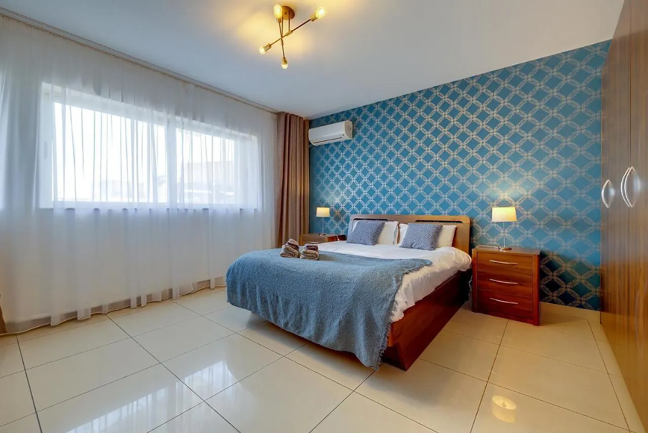 Luxury Apartment With Balcony, Central Area Gzira 0*,