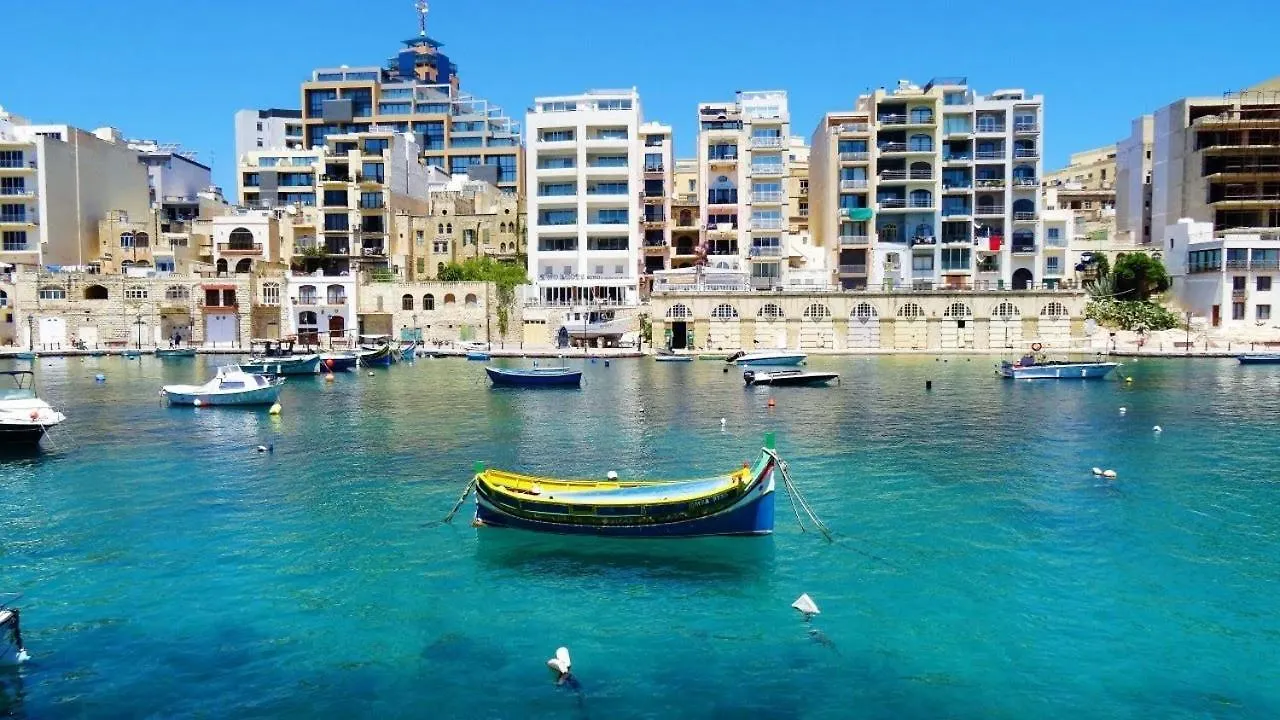 Luxury Apartment With Balcony, Central Area Gzira Malta